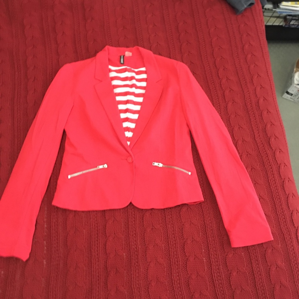 H&M cute fitted blazer 🔥